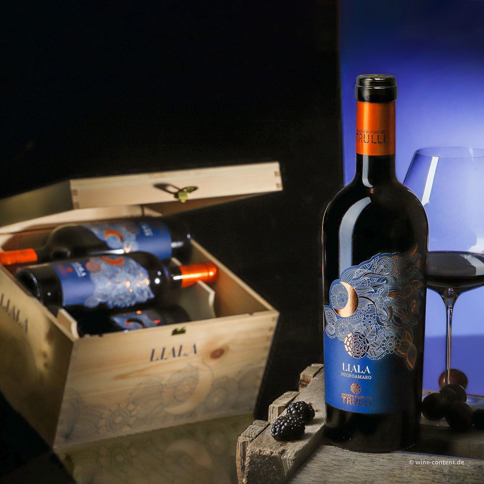 6er-Holzkiste Negroamaro Salento 2023 Liala 6er-Holzkiste Negroamaro Salento 2023 Liala