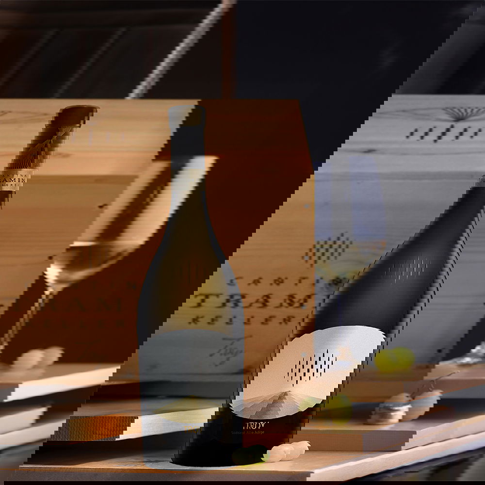 6er-Holzkiste Chardonnay Riserva 2022 Troy 6er-Holzkiste Chardonnay Riserva 2022 Troy