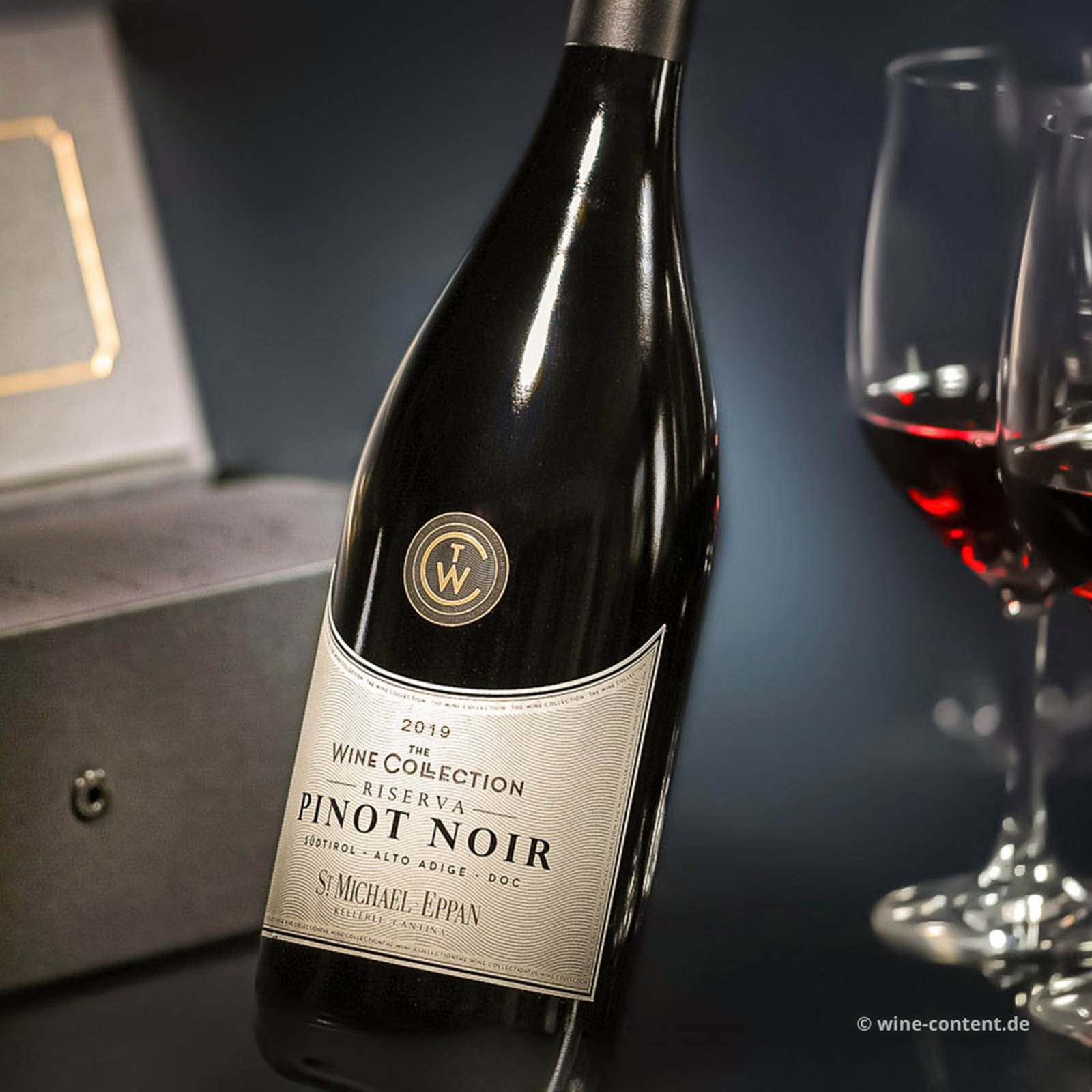 Pinot Noir Riserva 2019 Wine Collection