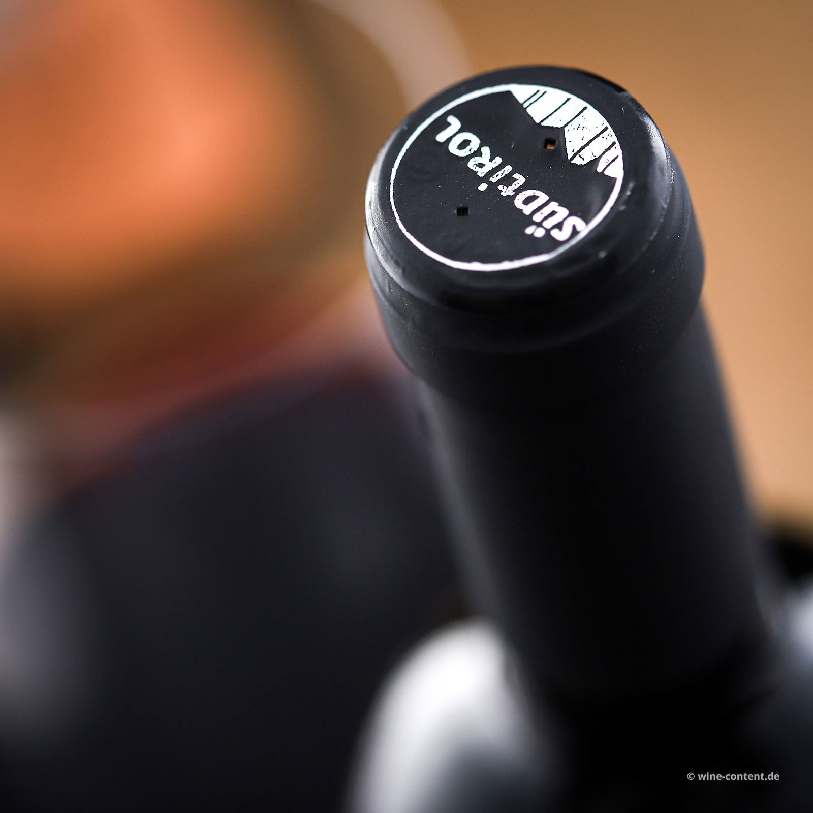 St. Magdalener Classico 2024 Huck am Bach (Lagerschaden)