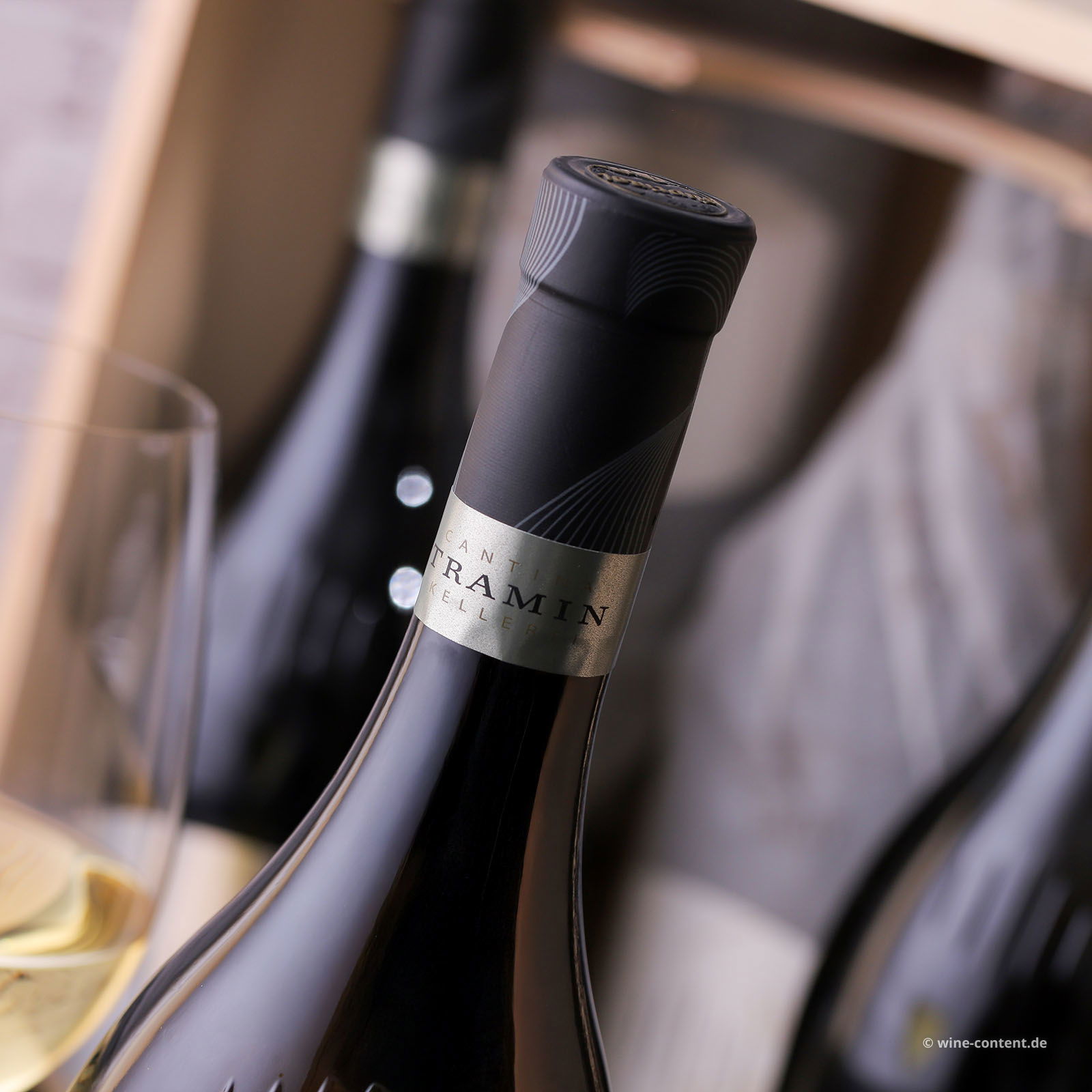 6er-Holzkiste Chardonnay Riserva 2022 Troy